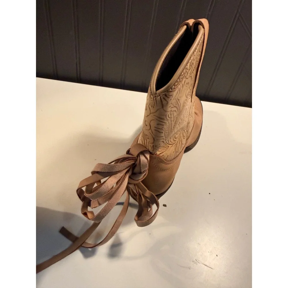 Dingo DI8951 Tan Floral Embossed Western Ankle Boots Tassel Cowgirl Booties 8M
